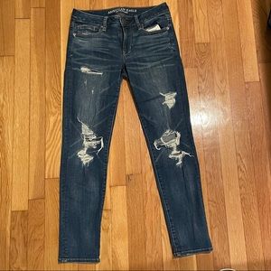 Women’s American Eagle Skinny Ripped Jeans